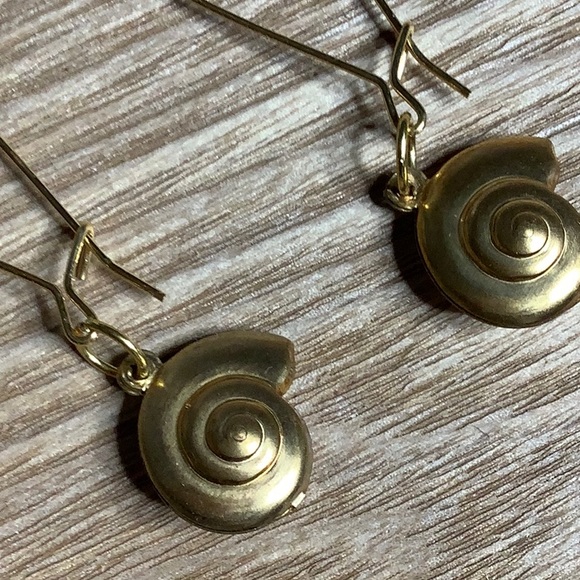 Gold Seashell Earrings. - Picture 2 of 2